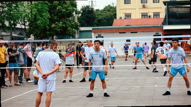 联系卡片4：电话、邮箱与地址，随时找到我们。